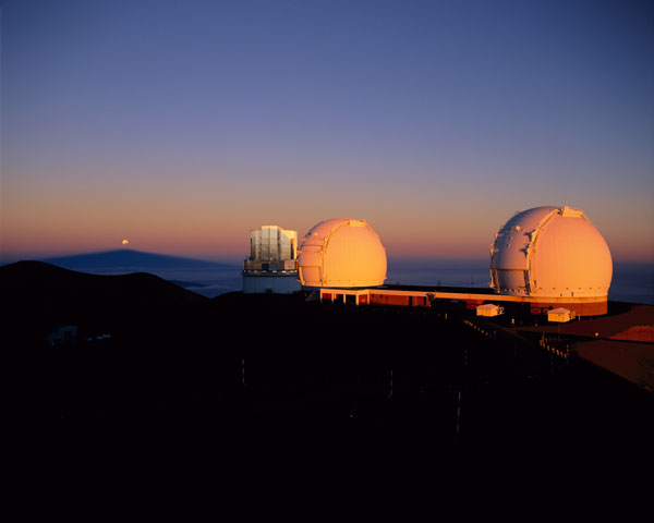 Keck telescopes, Subaru and Mauna Kea shadow